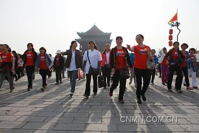 B.我運動我快樂我健康。陜西有色西安勘察設(shè)計研究院女職工積極開展文化體育活動。 (1)