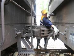 鄭州局2025年調(diào)車(chē)技能競(jìng)賽實(shí)作項(xiàng)目在中部陸港舉辦